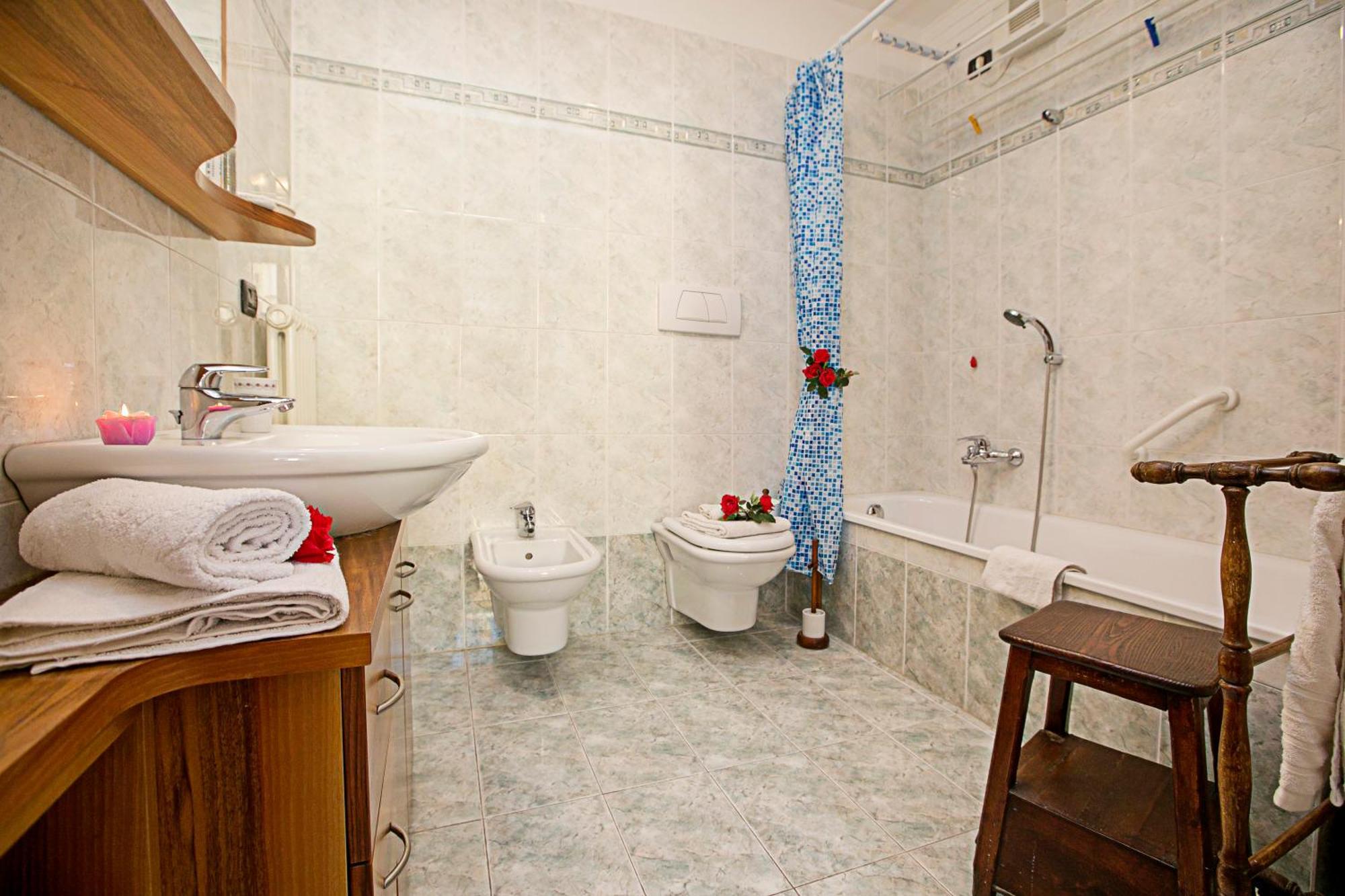 Riva Centro Apartment - Happy Rentals Exterior foto