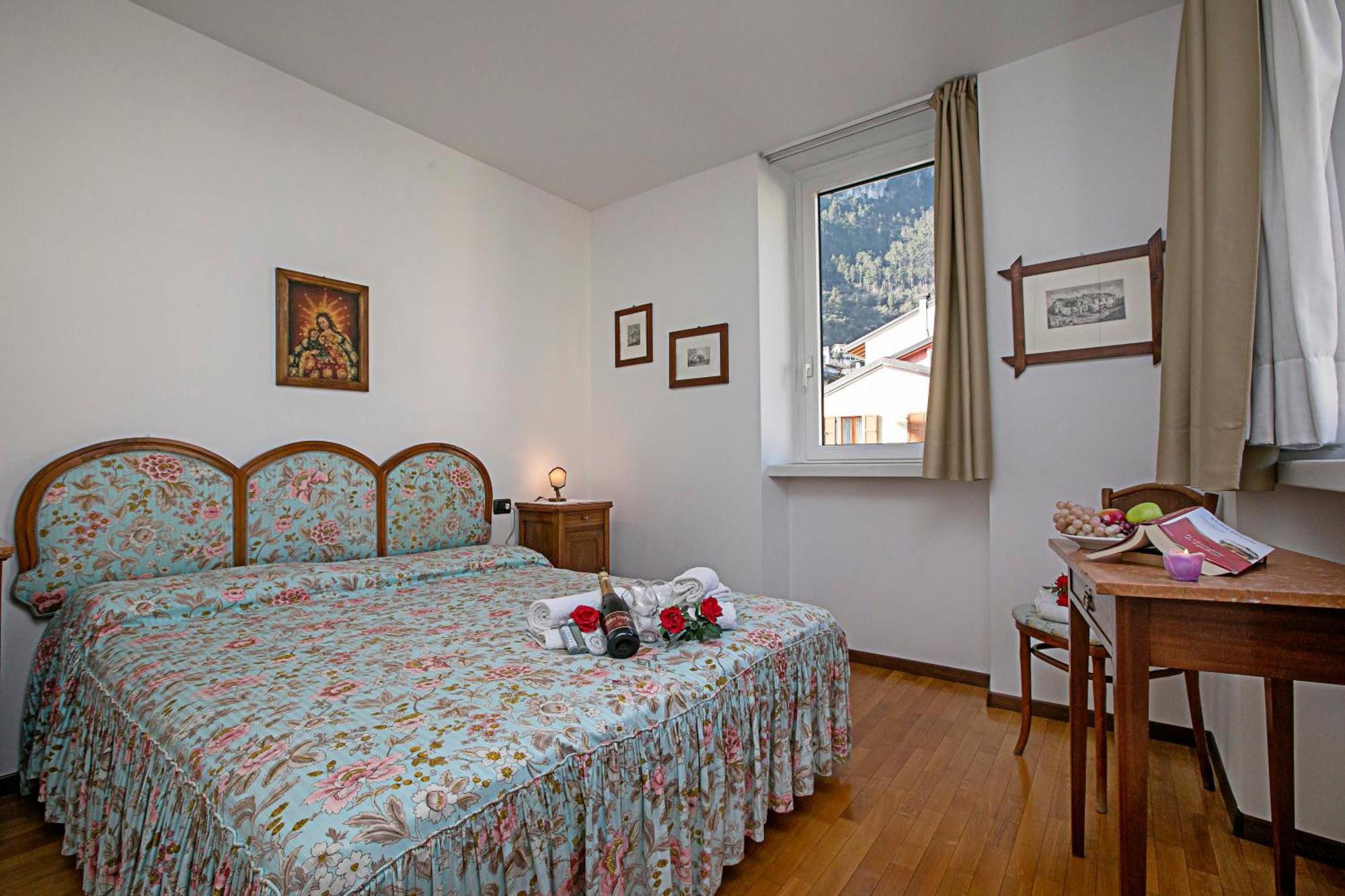 Riva Centro Apartment - Happy Rentals Exterior foto
